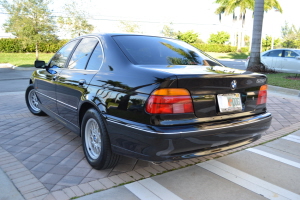 1997 BMW 528i 