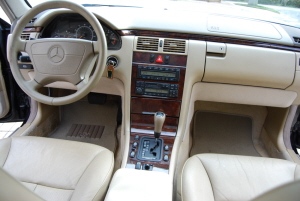 1998 Mercedes E320 