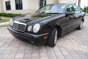 1998 Mercedes E320 