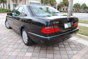 1998 Mercedes E320 