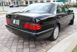 1998 Mercedes E320 