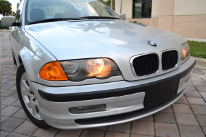 1999 BMW 323i 