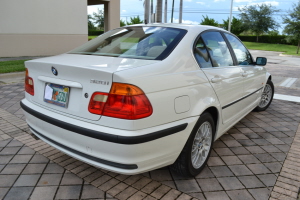 1999 BMW 328i 