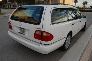 1999 Mercedes E320 