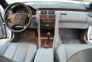 1999 Mercedes E320 
