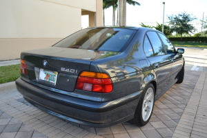 2000 BMW 540i 