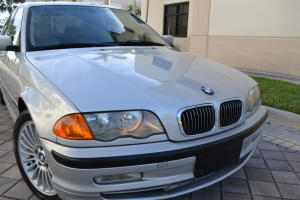 2001 BMW 330i 