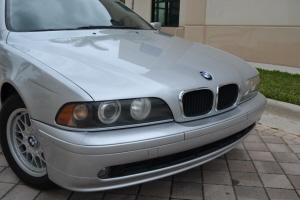 2001 BMW 525i 