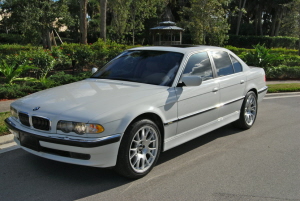 2001 Bmw 740i white