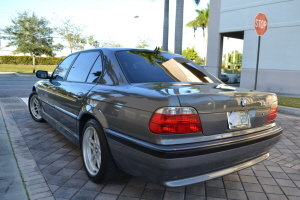 2001 BMW 740iL 