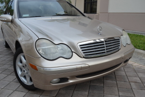 2002 Mercedes C320 