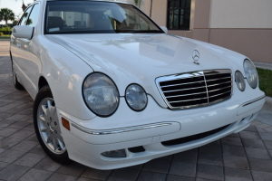 2001 Mercedes E320 