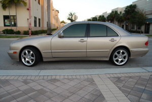 2001 Mercedes E320 