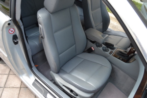 2002 BMW 325ci 