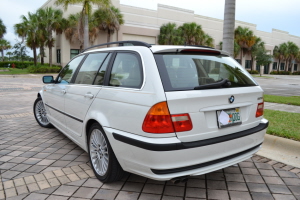 2002 BMW 325it 