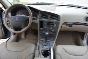 2003 Volvo XC70 AWD 