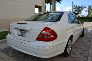 2003 Mercedes E320 