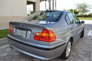 2005 BMW 325xi 