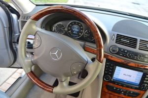 2005 Mercedes E320 