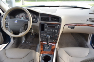 2005 Volvo XC70 AWD 