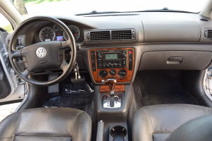 2005 Volkswagen Passat AWD 
