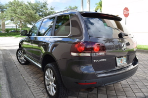 2010 Volkswagen Touareg TDI 