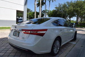 2013 Toyota Avalon Hybrid 