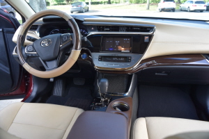 2013 Toyota Avalon Hybrid 