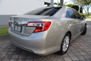 2013 Toyota Camry Hybrid 