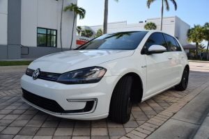 2015 Volkswagen eGolf 