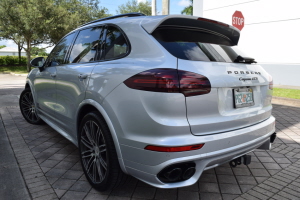 2016 Porsche Cayenne GTS 