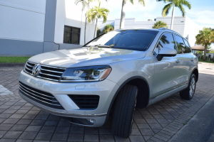 2016 Volkswagen Touareg AWD 