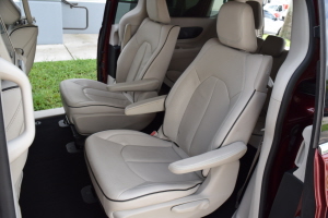 2018 Chrysler Pacifica Hybrid 
