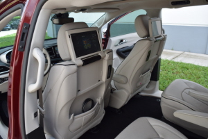 2018 Chrysler Pacifica Hybrid 