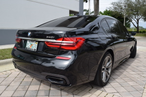 2019 BMW 740i 