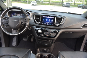 2019 Chrysler Pacifica Hybrid 