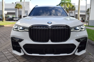 2020 BMW X7 M50i 