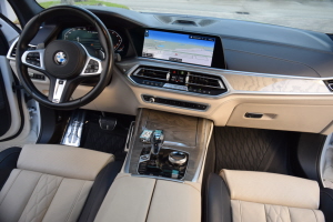 2020 BMW X7 M50i 