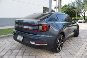 2022 Polestar 2 AWD 
