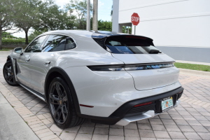 2023 Porsche Taycan Turbo AWD 