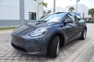 2023 Tesla Model Y AWD 