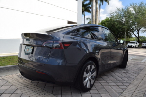 2023 Tesla Model Y AWD 