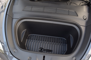 2023 Tesla Model Y AWD 