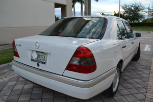 1995 Mercedes C220 