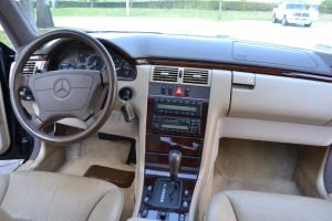 1996 Mercedes E320 