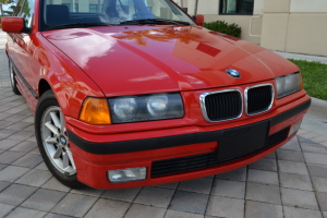 1997 BMW 318i 