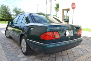 1997 Mercedes E320 