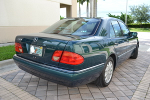1997 Mercedes E320 
