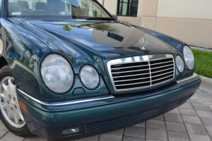 1997 Mercedes E320 