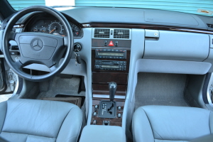 1997 Mercedes E320 